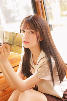 美女热舞